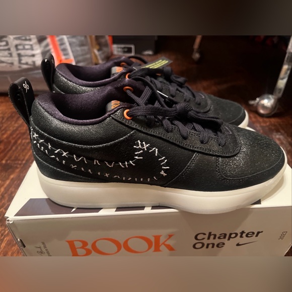 PRICE CUT!! New in Box! Nike Book 1 Halloween Black Men GLOW IN DARK FJ4249-003 - Picture 3 of 7